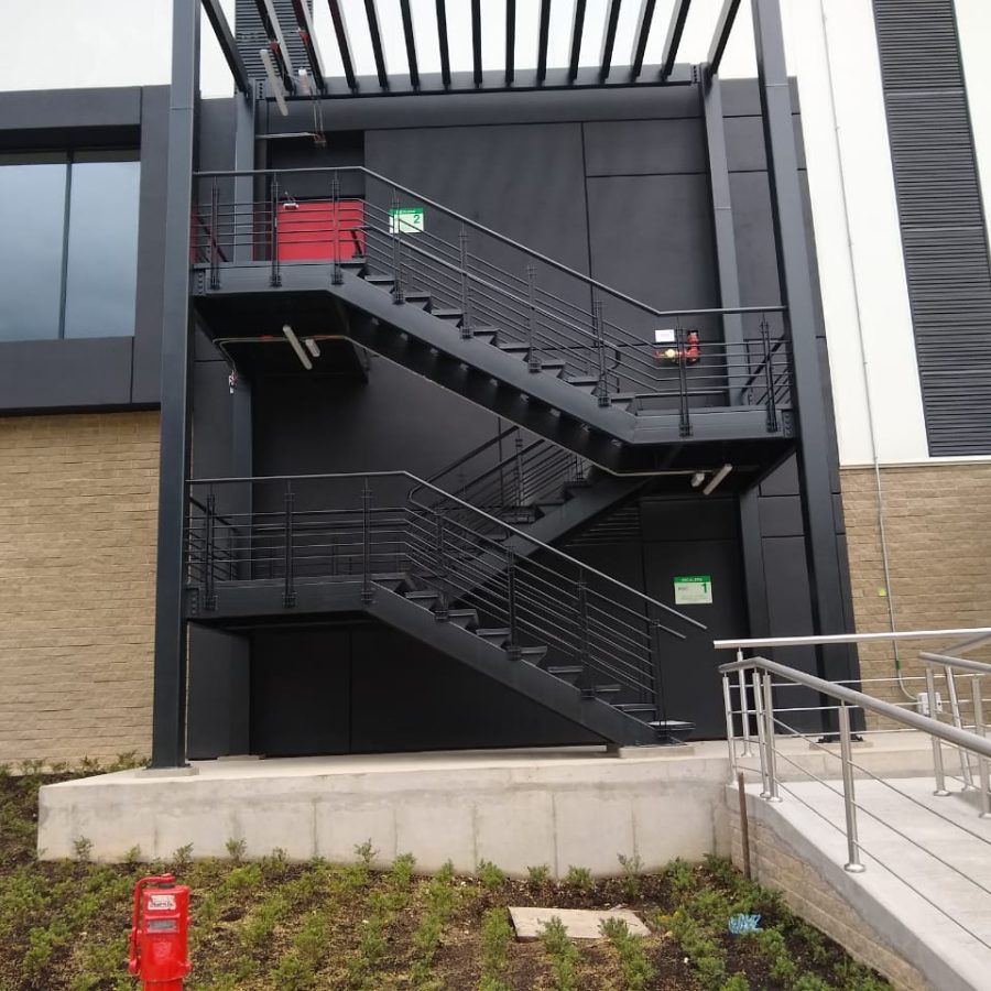 CARPINTERIA-METALICA-2